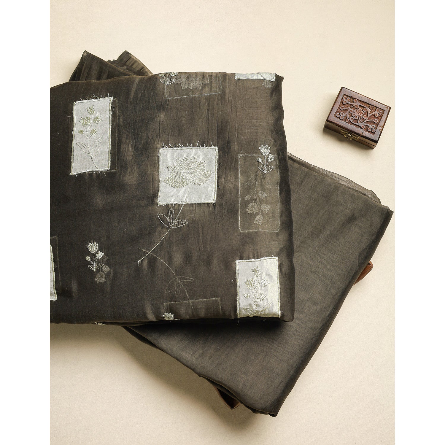 MUL CHANDERI EMBROIDERED & PLAIN FABRICS