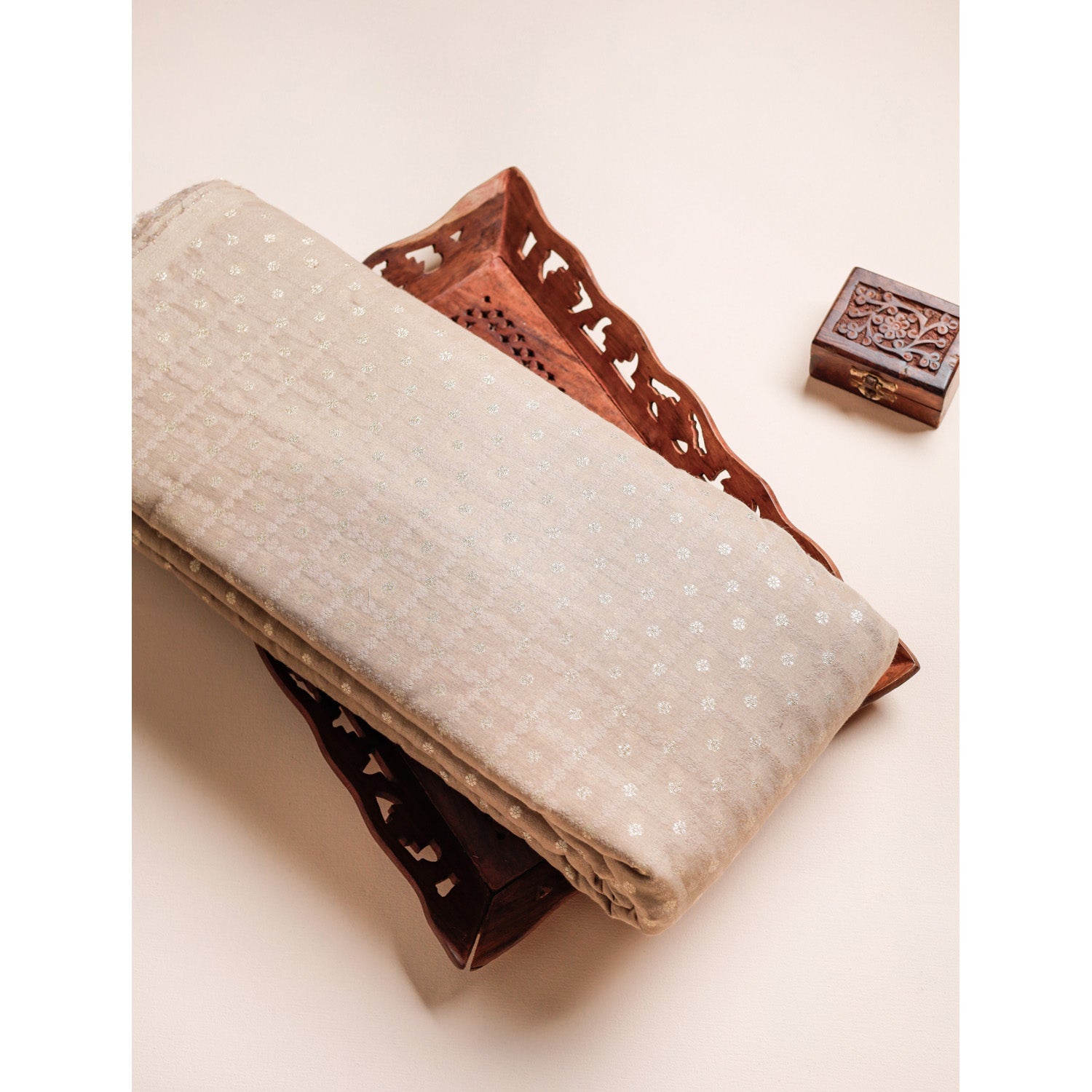 COTTON JACQUARD WOVEN FABRIC