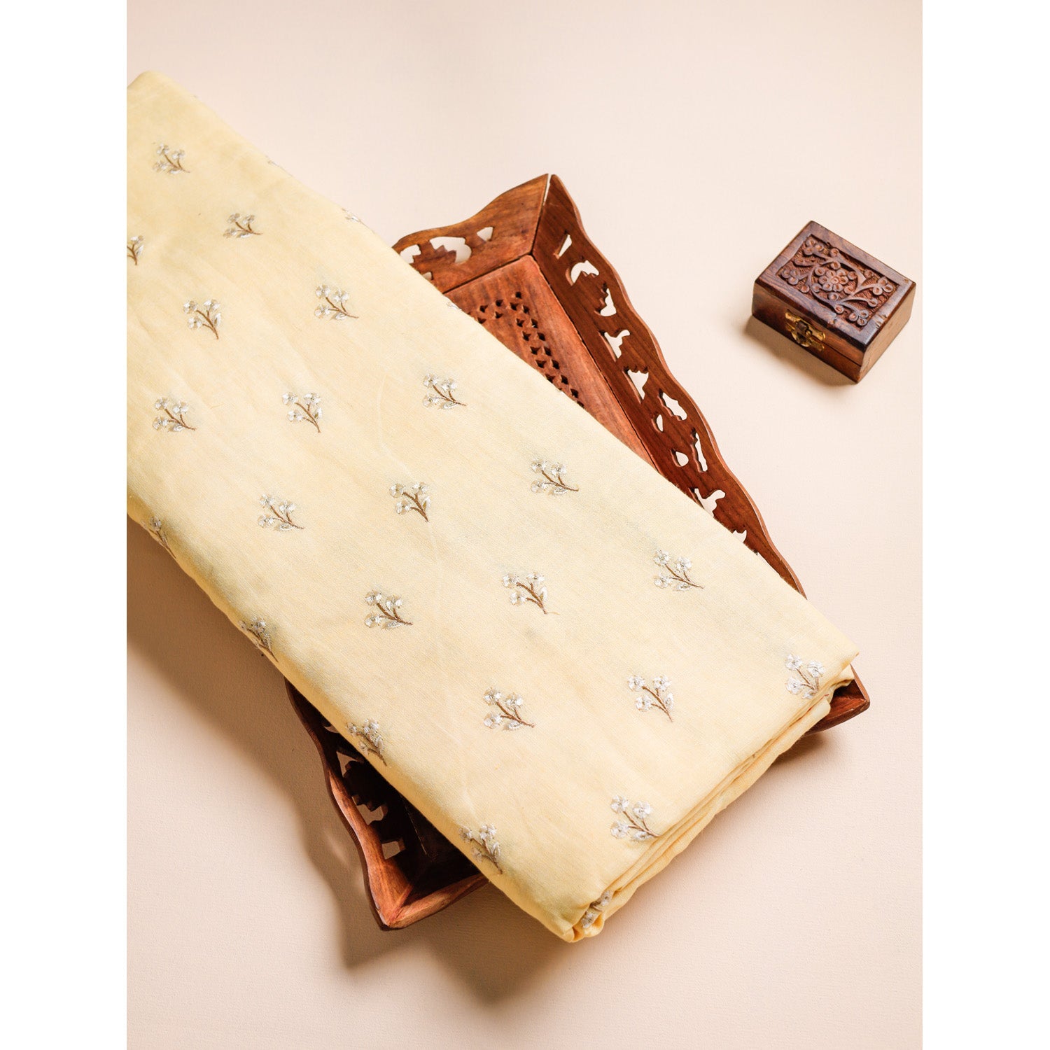 LINEN EMBROIDERED FABRIC