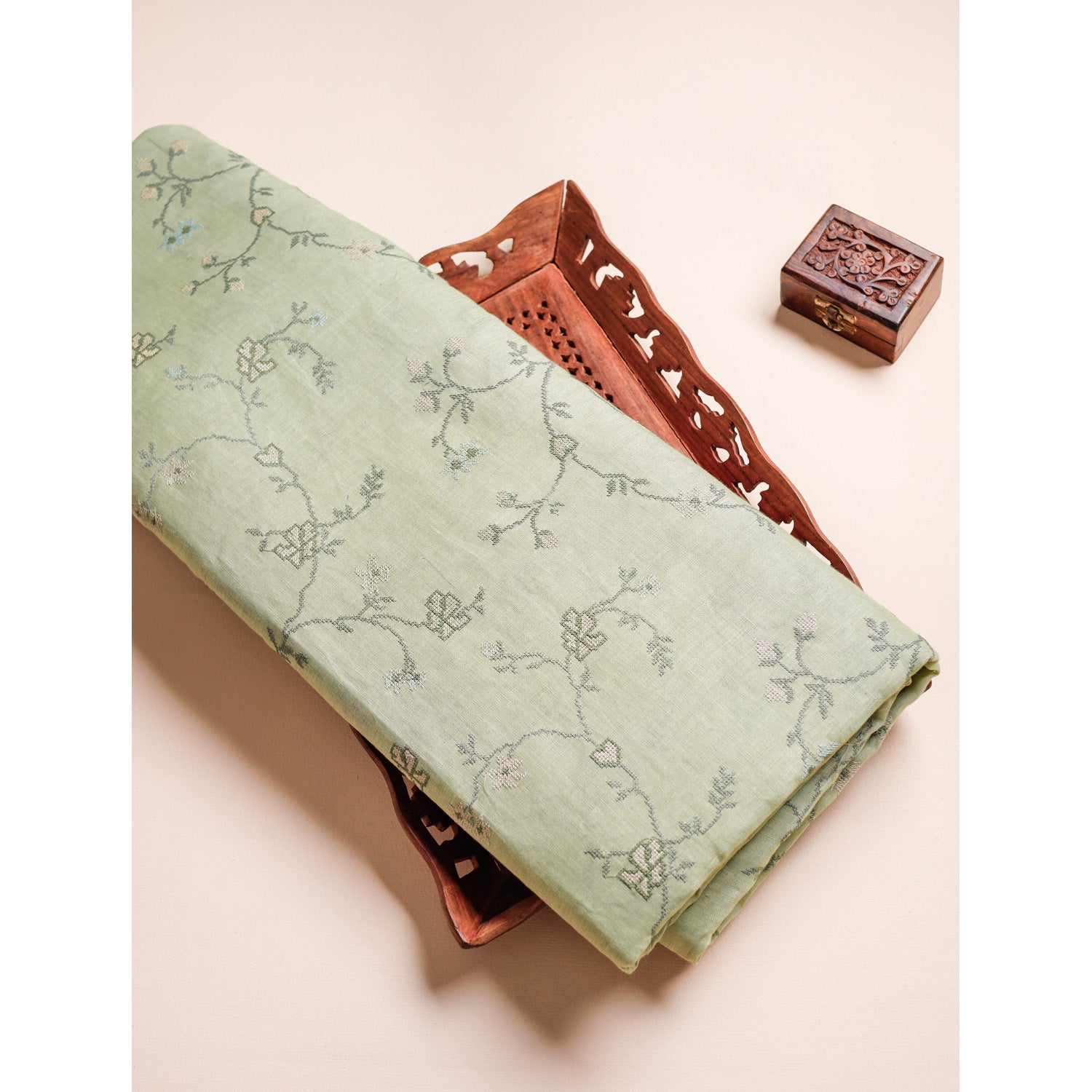 LINEN EMBROIDERED FABRIC