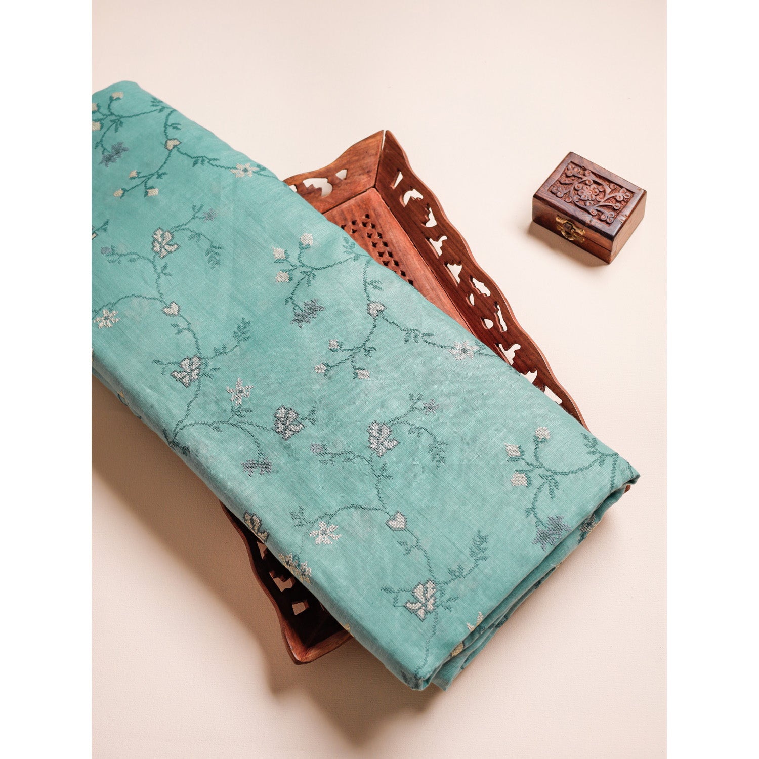 LINEN EMBROIDERED FABRIC