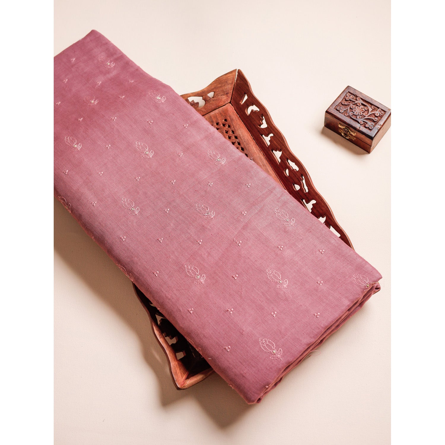 LINEN EMBROIDERED FABRIC