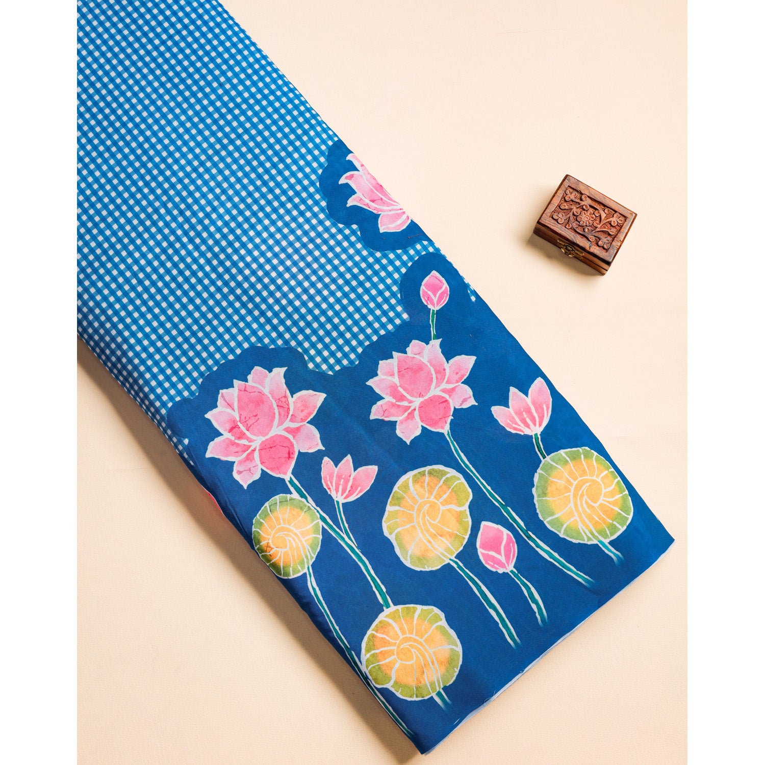 COTTON FLORAL PRINTED FABRIC