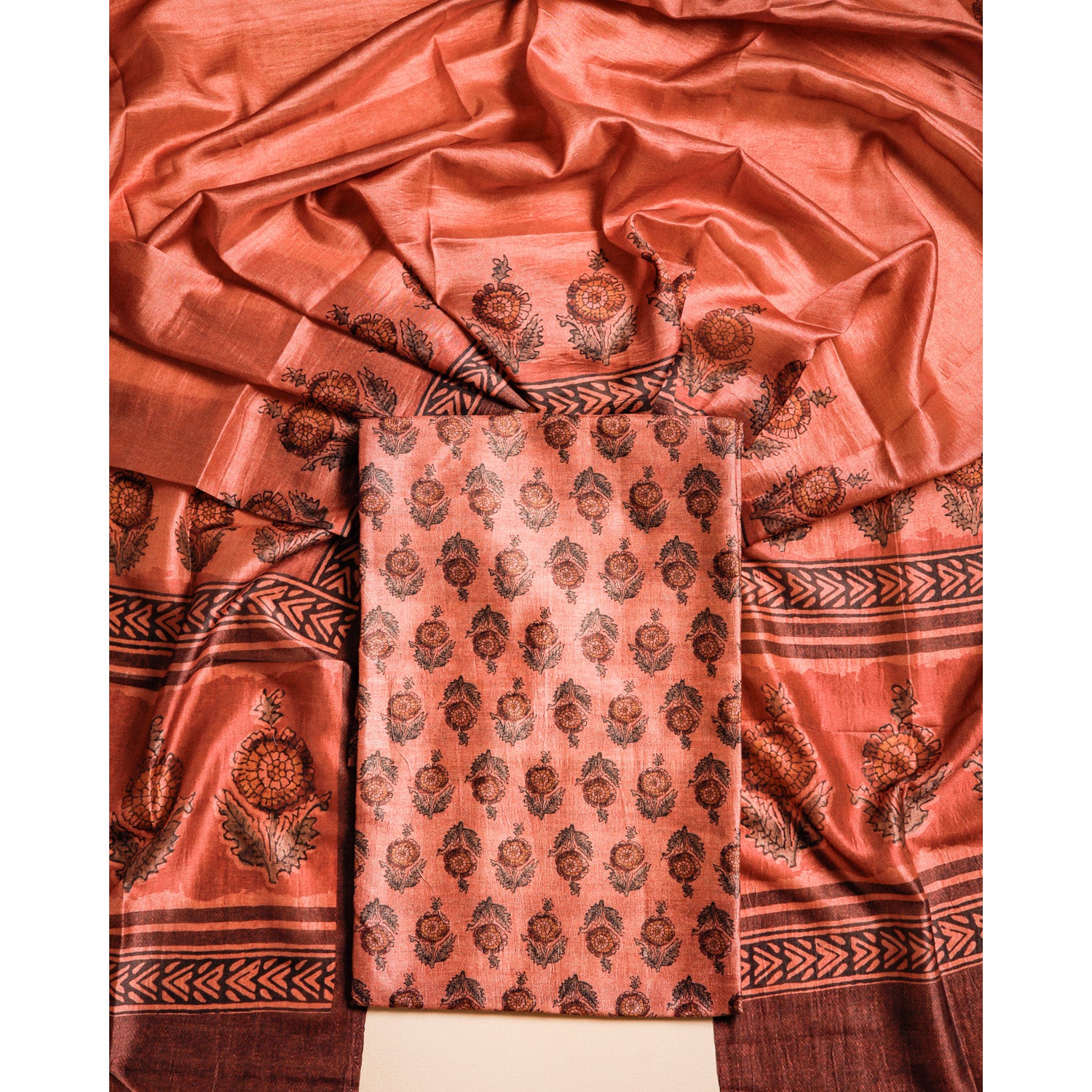 RAW SILK PRINTED SUIT SET
