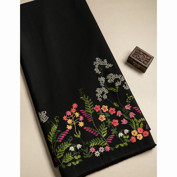 BANANA CREPE EMBROIDERED FABRIC