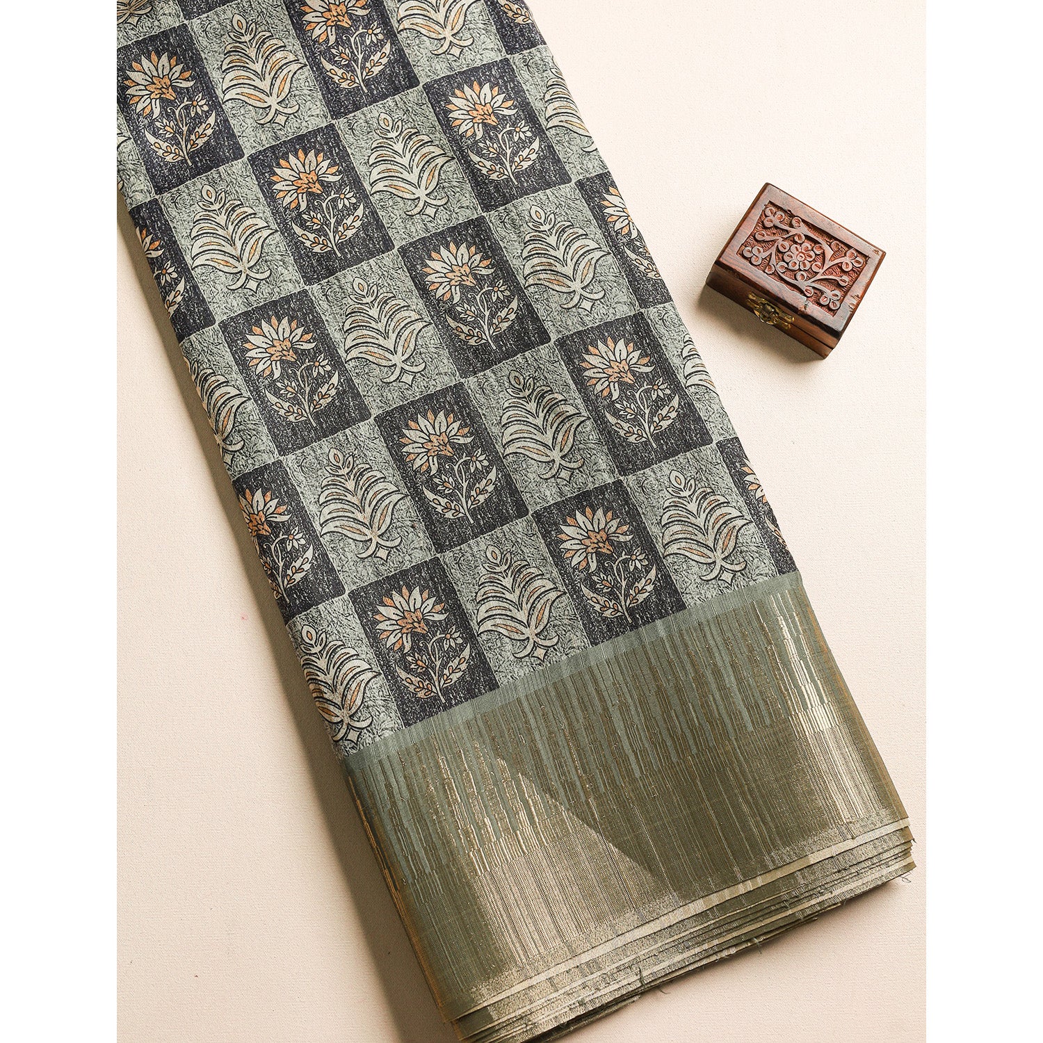 SEMI TUSSAR TEMPLE BORDER FABRIC