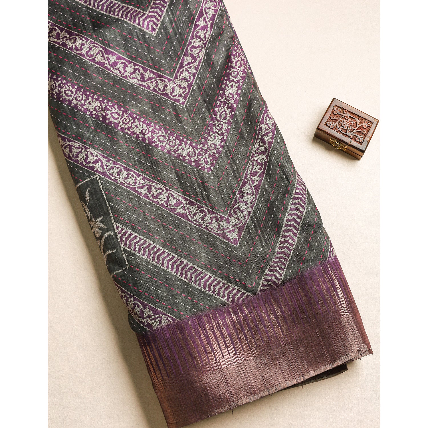 SEMI TUSSAR TEMPLE BORDER FABRIC