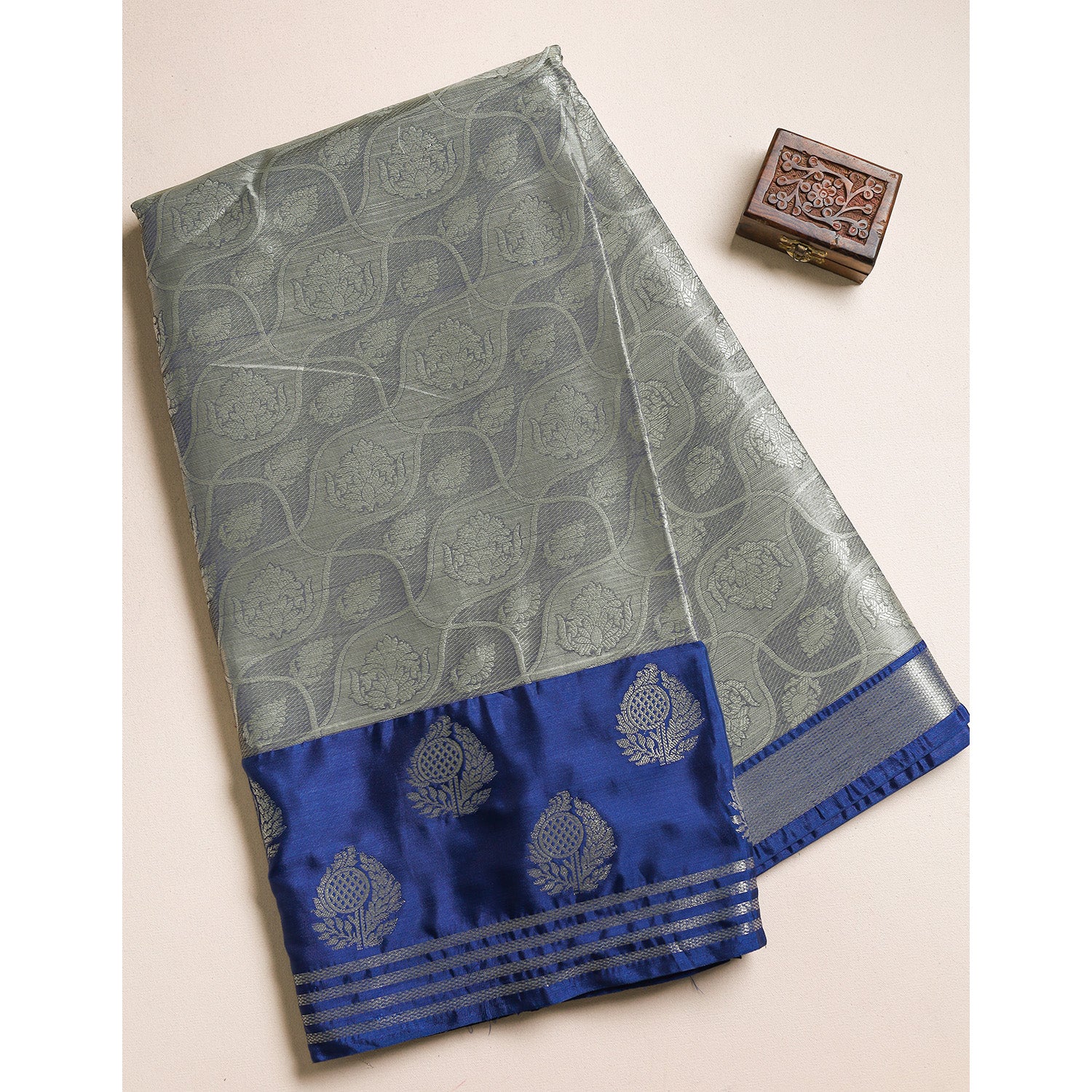 TISSUE SILK BORDER FABRIC