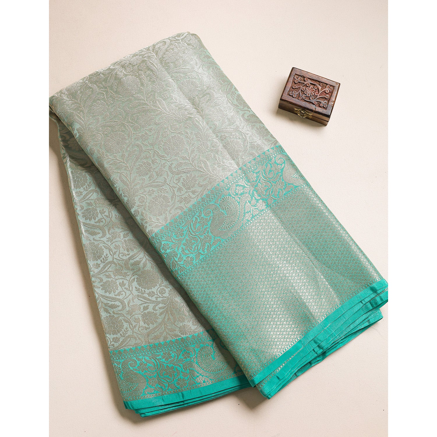 TISSUE SILK BORDER FABRIC