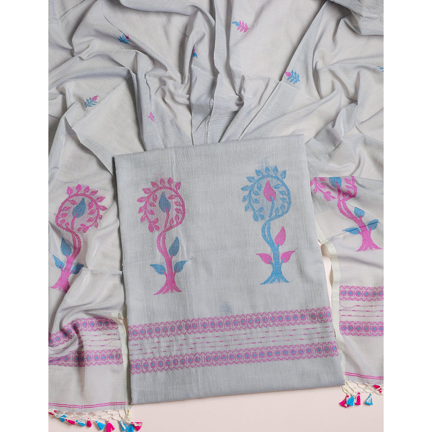 VAMSHIKA JAMDHANI SUIT SET