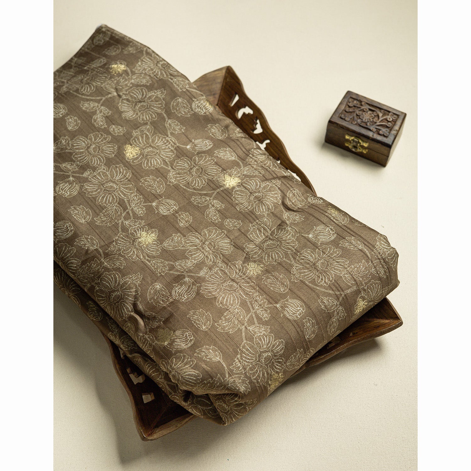 SEMI TUSSAR PRINTED FABRIC