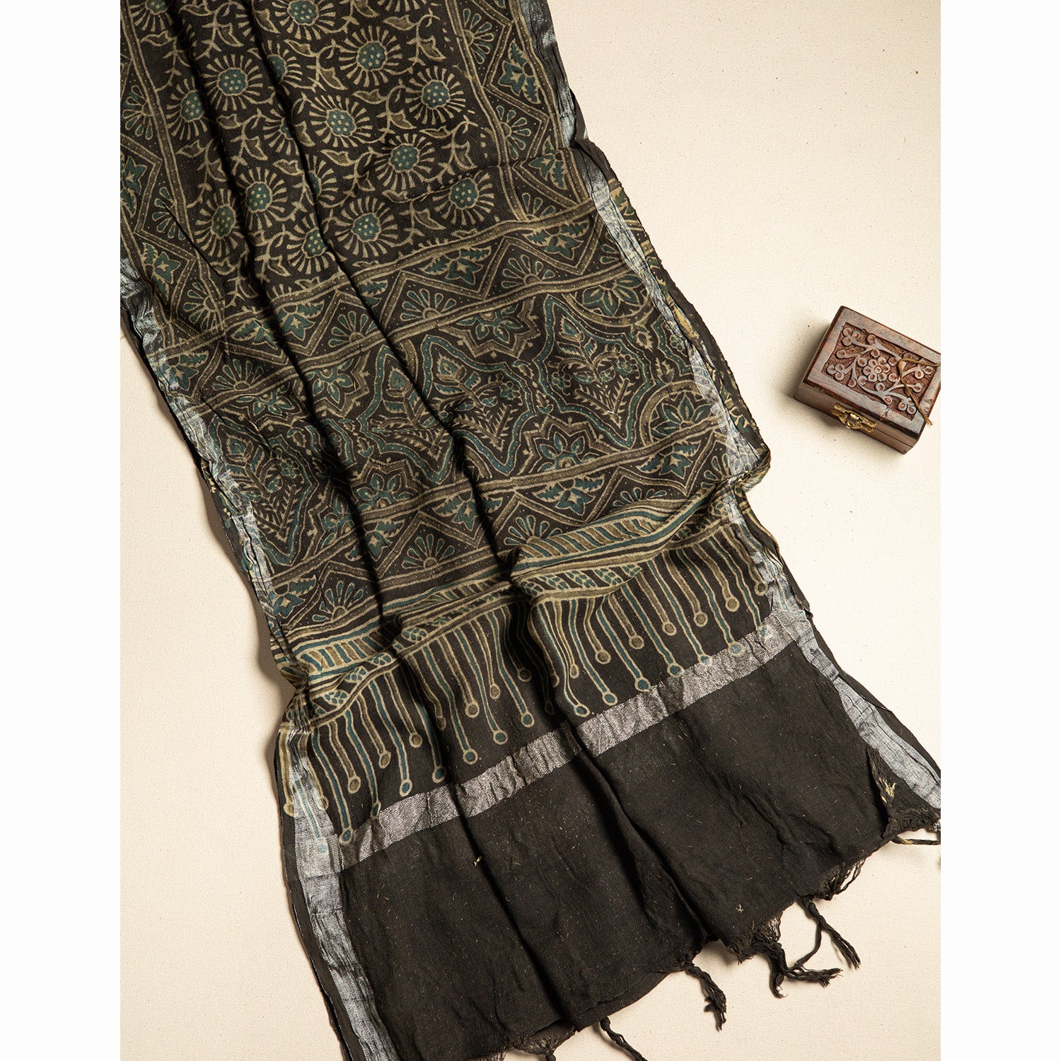 PURE LINEN AJRAKH DUPATTA